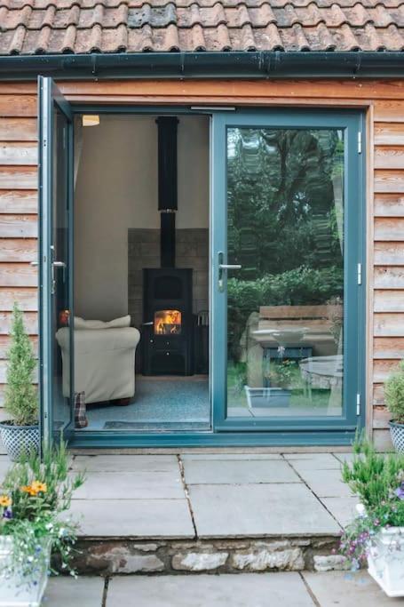 Foy Cosy Cottage On Banks Of River Wye מראה חיצוני תמונה