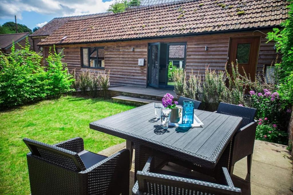 Foy Cosy Cottage On Banks Of River Wye מראה חיצוני תמונה